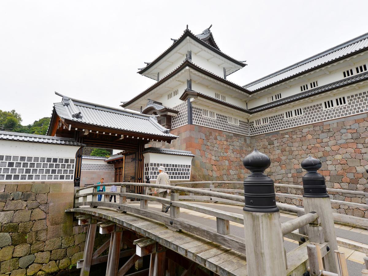 Hotel Wing International Premium Kanazawa Ekimae Exterior photo